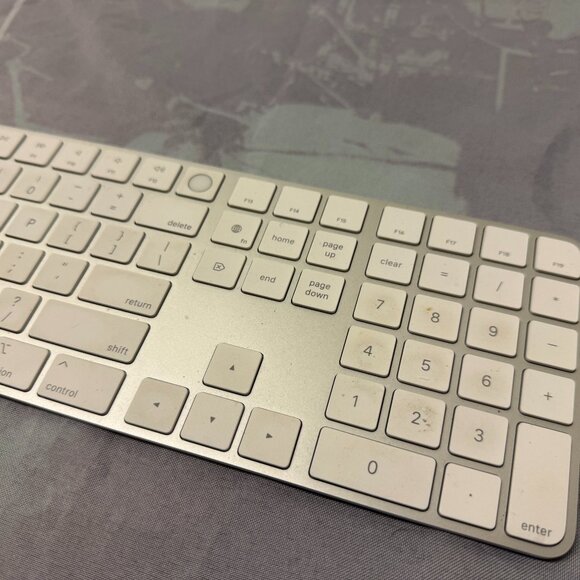 Apple Magic Keyboard with Numeric Keypad (A1843) — Silver Aluminum - Picture 1 of 8